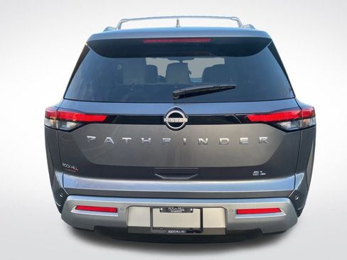 Used 2024 Nissan Pathfinder SL image 6
