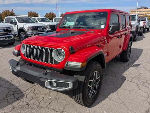 Used 2024 Jeep Wrangler Sahara w/ Technology Group image 10