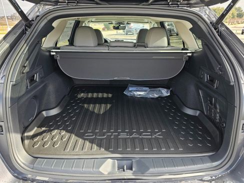 New 2025 Subaru Outback Limited image 5