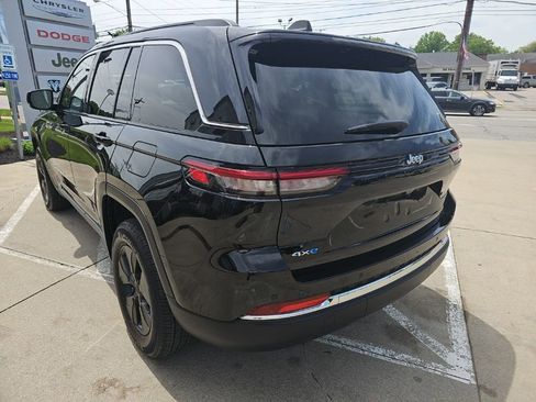 Used 2024 Jeep Grand Cherokee Limited 4xe AWD/4WD image 9