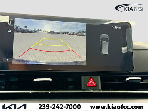 New 2026 Kia Carnival EX FWD image 33
