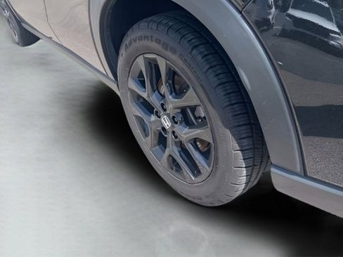 Used 2024 Honda HR-V Sport image 17