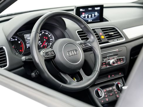 Used 2018 Audi Q3 2.0T Premium image 9