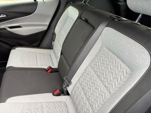 Used 2024 Chevrolet Equinox LS w/ LS Convenience Package image 34