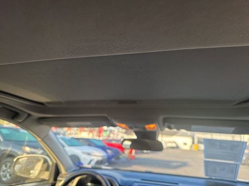 Used 2018 Toyota RAV4 XLE w/ Carpet Mat Package image 18