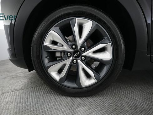 Used 2023 Chevrolet Bolt EUV LT w/ Convenience Package image 19