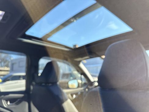 Used 2025 Subaru Forester Limited image 16