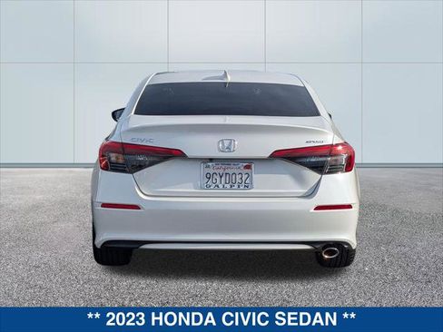 Used 2023 Honda Civic Sport image 4