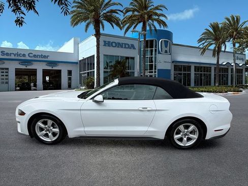 Used 2019 Ford Mustang Convertible RWD image 5