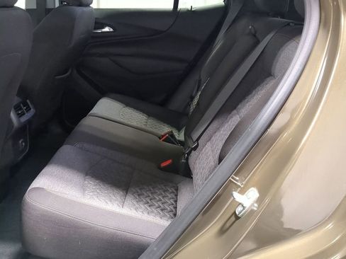 Used 2023 Chevrolet Equinox LT FWD image 23