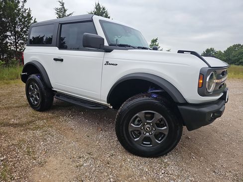 Used 2024 Ford Bronco Big Bend AWD/4WD image 2