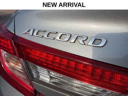 Used 2018 Honda Accord LX image 8