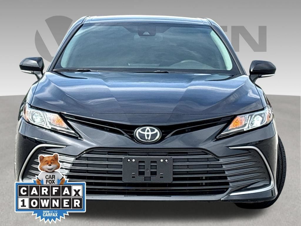 Used 2023 Toyota Camry LE w/ Convenience Package FWD image 2