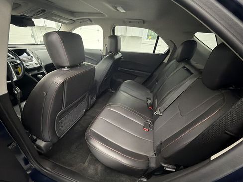 Used 2017 Chevrolet Equinox Premier w/ Enhanced Convenience Package AWD/4WD image 12