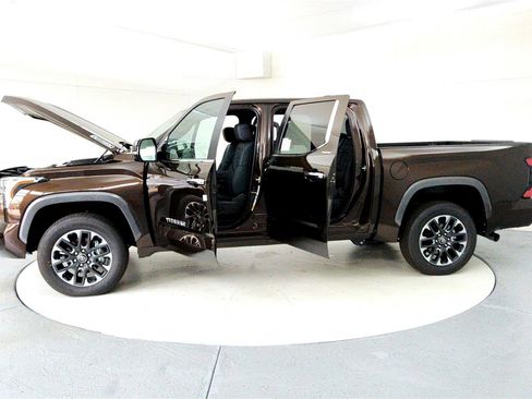 New 2025 Toyota Tundra Limited image 10