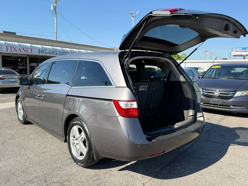 Used 2013 Honda Odyssey Touring Elite image 10