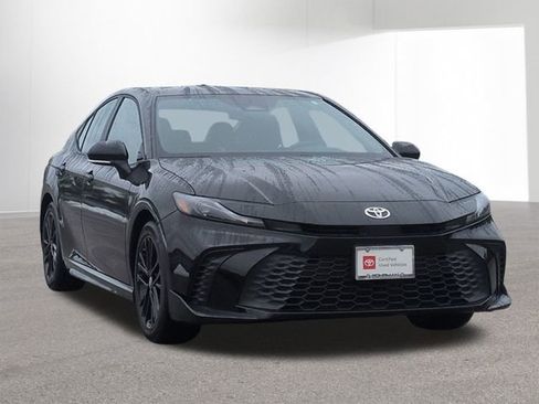 Certified 2026 Toyota Camry SE image 3