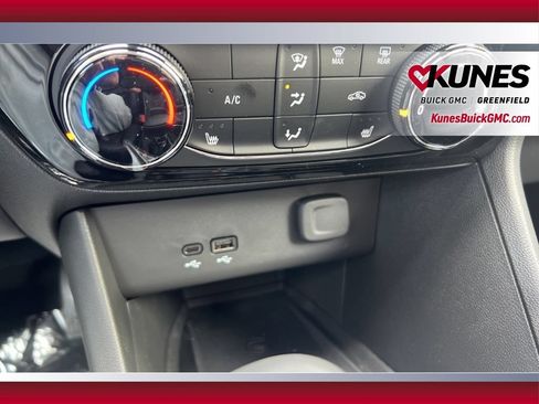 New 2026 Buick Encore GX Sport Touring w/ Advanced Technology Package AWD/4WD image 27