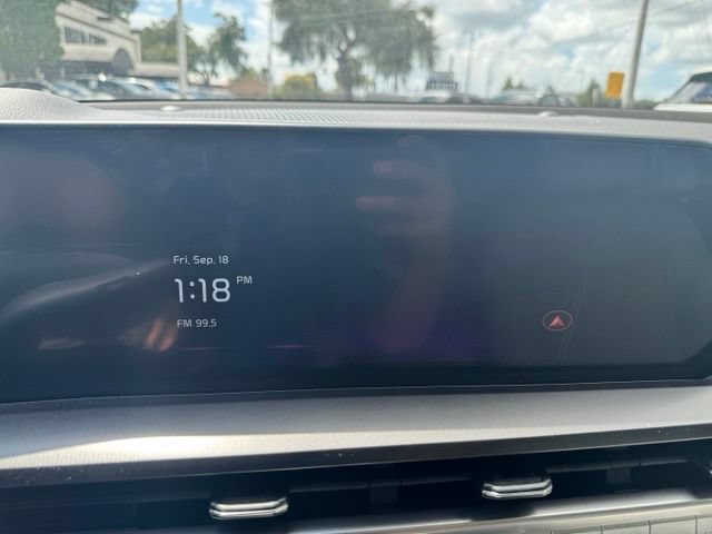 Used 2025 Kia Telluride S FWD image 19