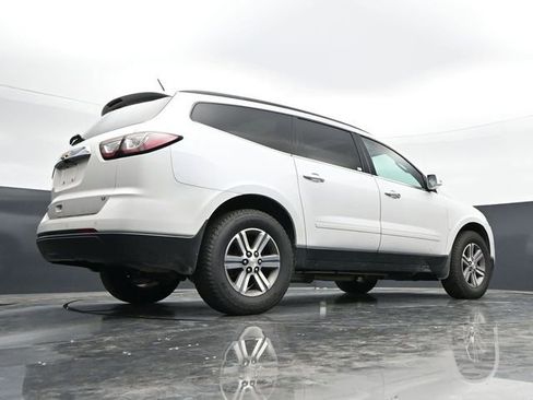Used 2017 Chevrolet Traverse LT FWD image 23