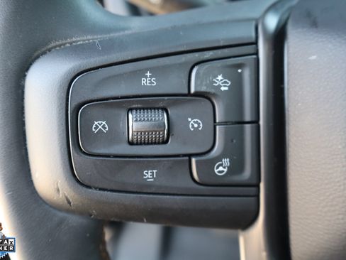 Used 2023 GMC Yukon XL AT4 AWD/4WD image 16
