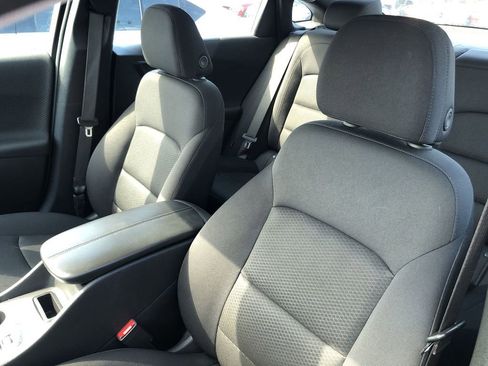 Used 2025 Chevrolet Malibu LT image 12