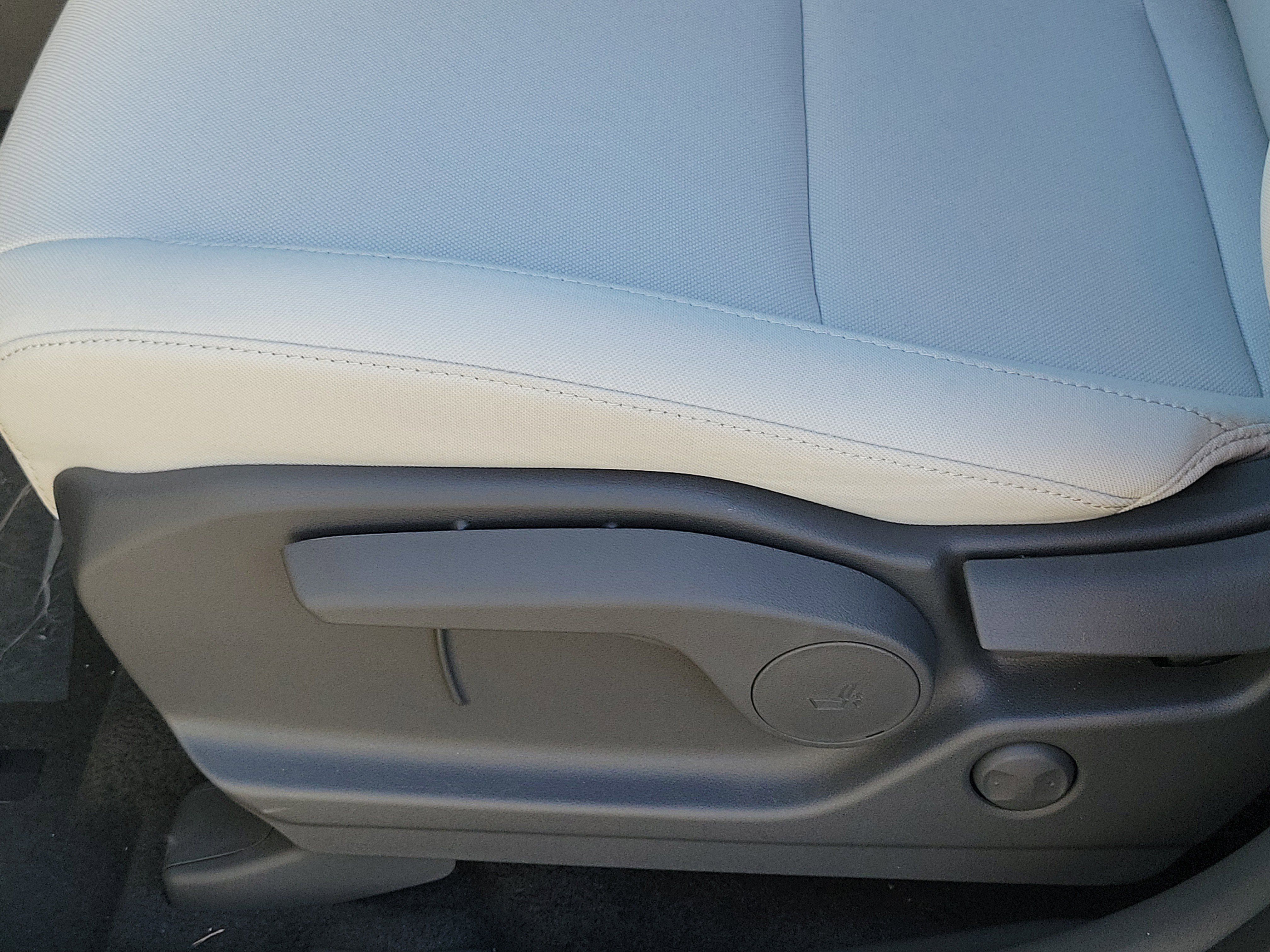 Used 2026 Hyundai Santa Fe SE FWD image 18