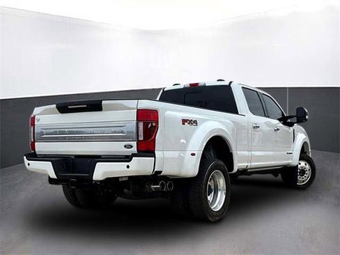 Used 2022 Ford F450 Platinum w/ FX4 Off-Road Package image 7