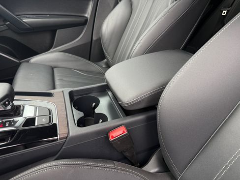 Certified 2025 Audi Q5 2.0T Premium image 14