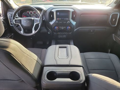 Used 2021 Chevrolet Silverado 1500 LT Trail Boss w/ Bed Protection Package AWD/4WD image 16