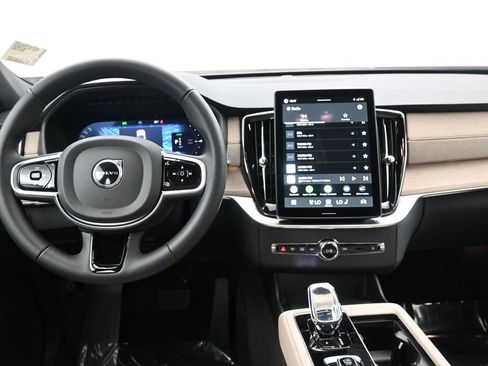 New 2026 Volvo XC90 T8 Core AWD/4WD image 12