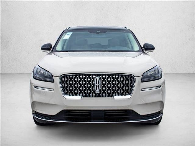 Used 2021 Lincoln Corsair AWD w/ Premium Package image 2