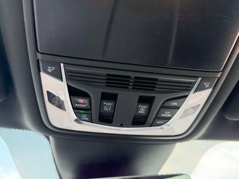 Used 2023 Acura MDX A-Spec AWD/4WD image 33