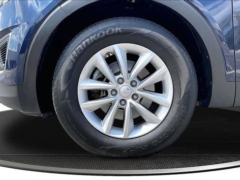 Used 2018 Kia Sorento FWD image 33