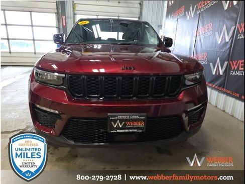 New 2025 Jeep Grand Cherokee Limited w/ Trailer Tow Package image 2