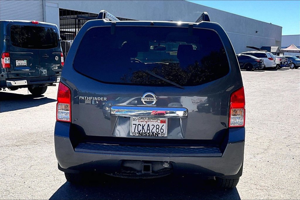 Used 2012 Nissan Pathfinder SV AWD/4WD image 5