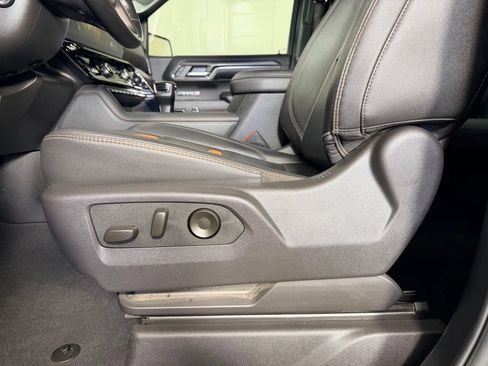 Used 2024 GMC Sierra 1500 AT4 w/ AT4 Premium Package AWD/4WD image 26