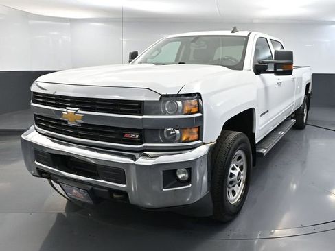 Used 2015 Chevrolet Silverado 2500 LT w/ LT Convenience Package image 12