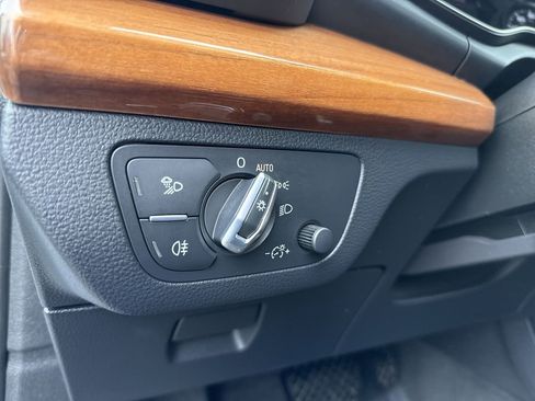 Used 2023 Audi Q5 2.0T Premium image 20