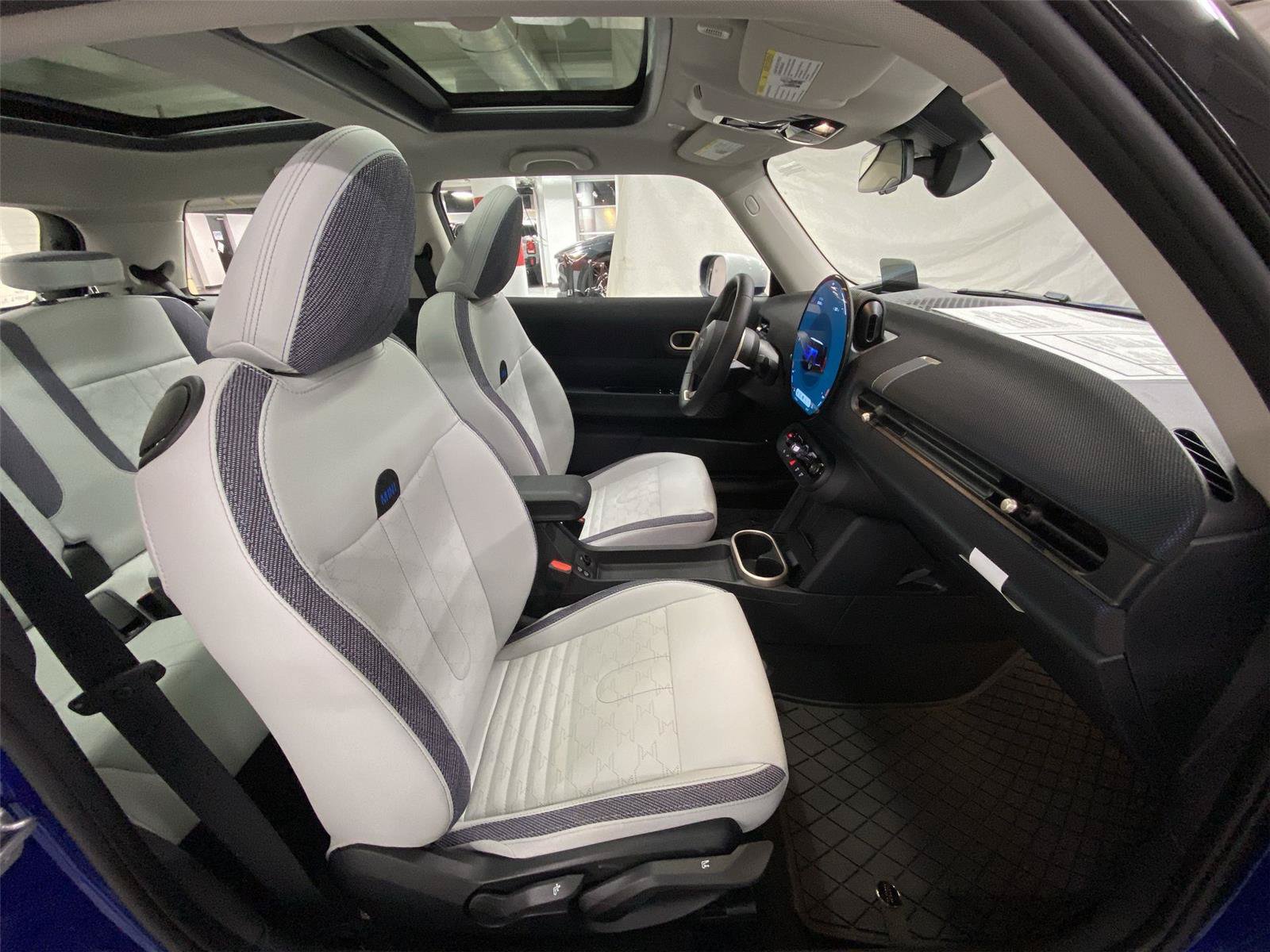 Used 2025 MINI Cooper S FWD image 30