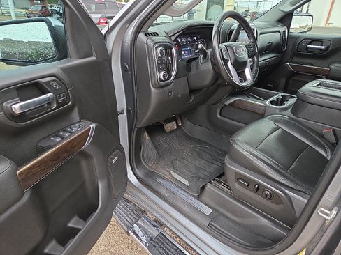 Used 2019 GMC Sierra 1500 SLT w/ SLT Premium Plus Package AWD/4WD image 12