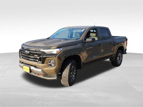 Certified 2023 Chevrolet Colorado Z71 w/ Z71 Convenience Package 2 AWD/4WD image 11