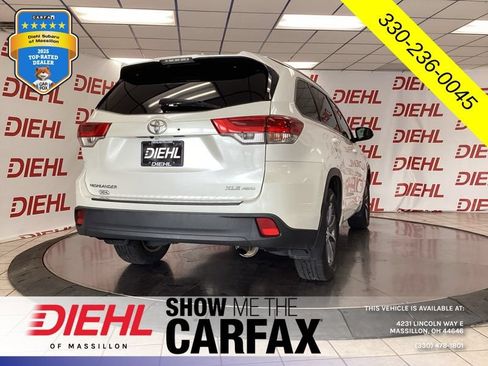 Used 2018 Toyota Highlander XLE AWD/4WD image 7