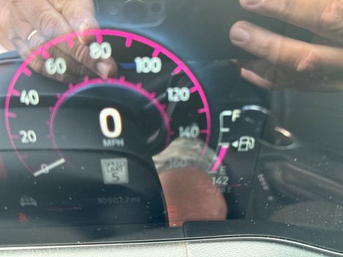 Used 2024 Ford Mustang GT Premium image 20