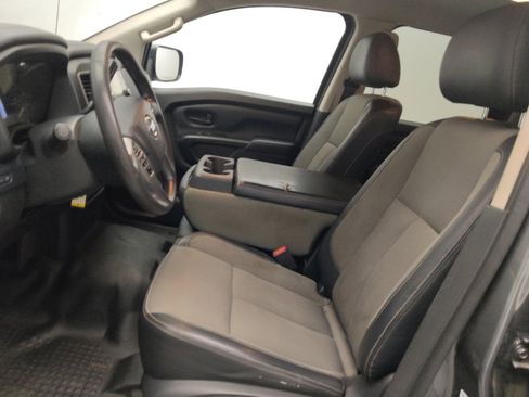 Used 2017 Nissan Titan S RWD image 17