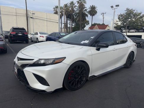 Used 2020 Toyota Camry TRD image 9