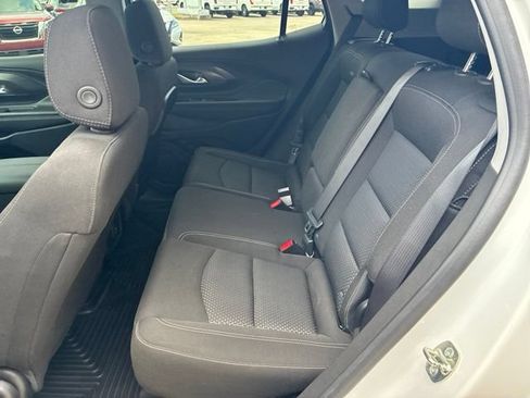 Used 2024 GMC Terrain SLE w/ Elevation Edition FWD image 15