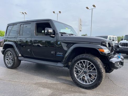 Used 2024 Jeep Wrangler High Altitude AWD/4WD image 69