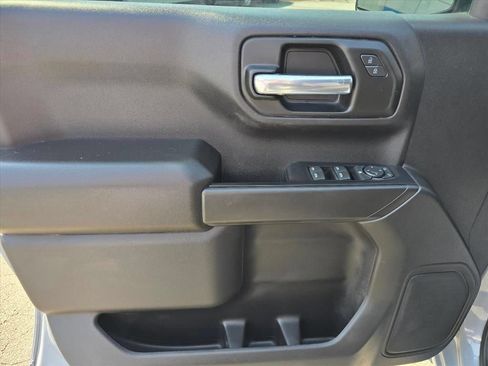 Used 2025 Chevrolet Silverado 1500 Custom RWD image 9