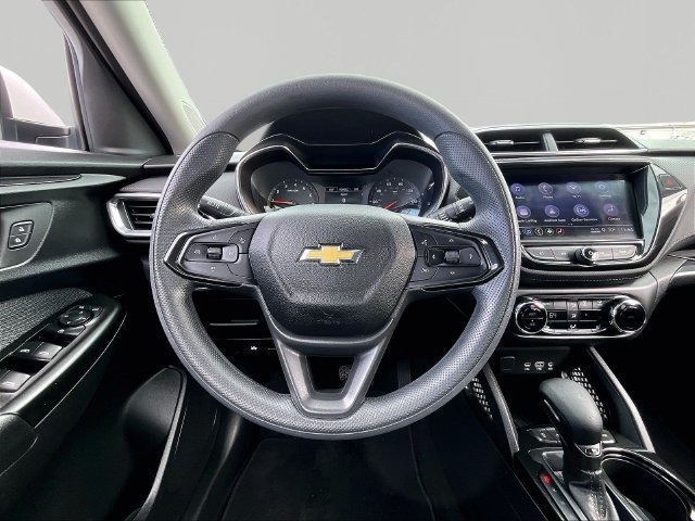 Used 2022 Chevrolet TrailBlazer LT w/ Convenience Package AWD/4WD image 17